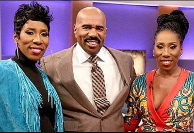 Brandi Harvey with her father Steve Harvey and twin Karli Harvey